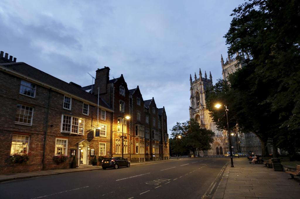 The Dean Court Hotel York Kültér fotó